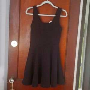 Black simple dress